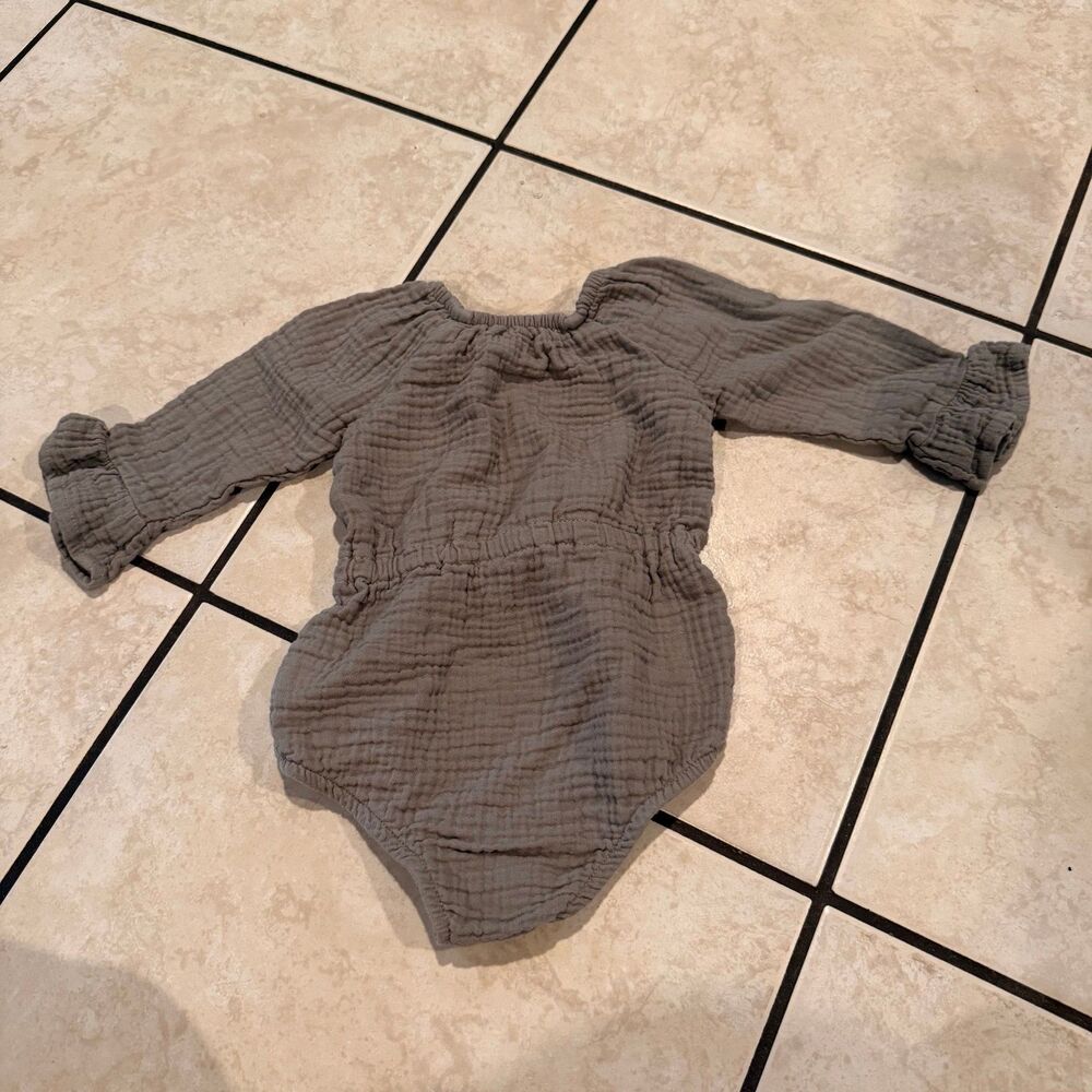 Grayson mini romper - Picture 3 of 4